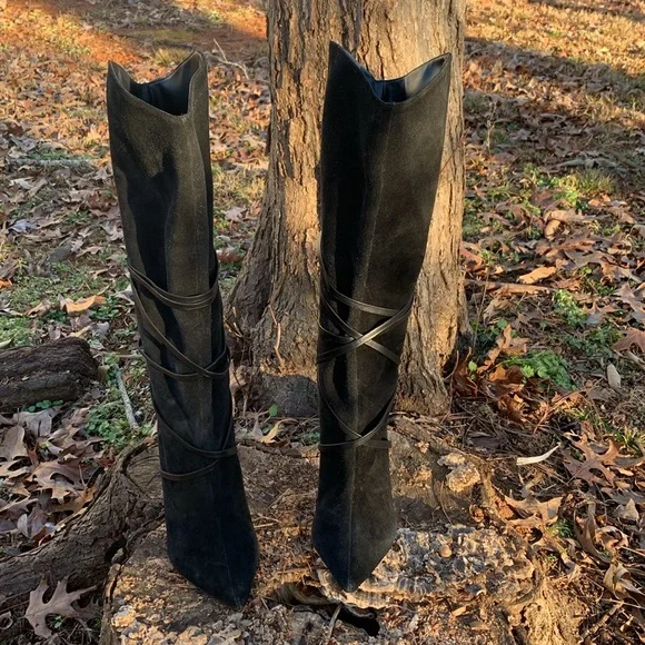 Schutz
Maryana Lace Cow Suede Boot - Picture 2 of 16